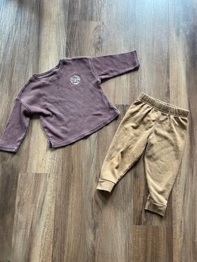 Cat & Jack Tan Sweatpants Kids Joggers and Waffle Long Sleeve Set